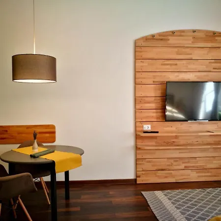 FLH - Mura Studio-3